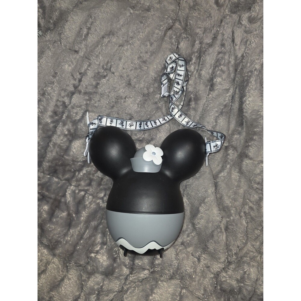 Unique Disney parks hard plastic Mickey mouse shaped crossbody bag with door!